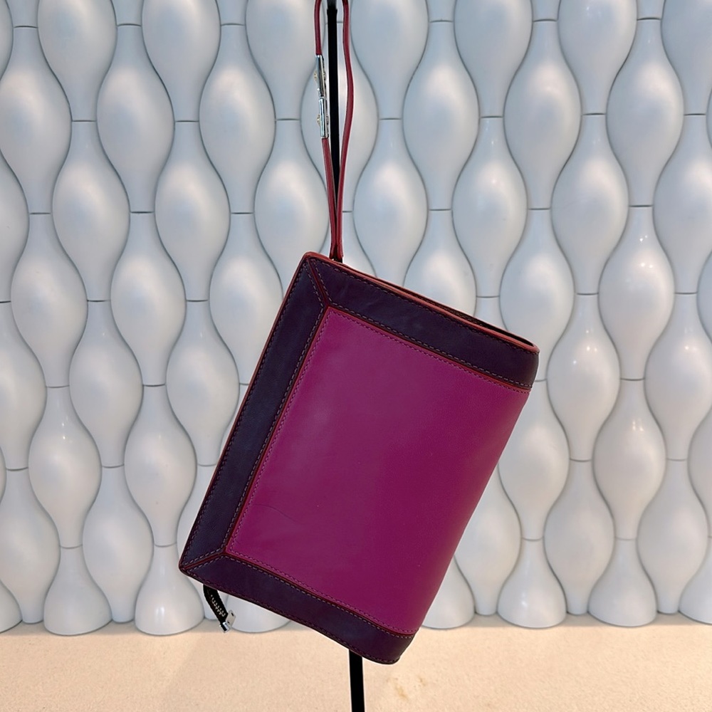 Henri Bendel Wristlet